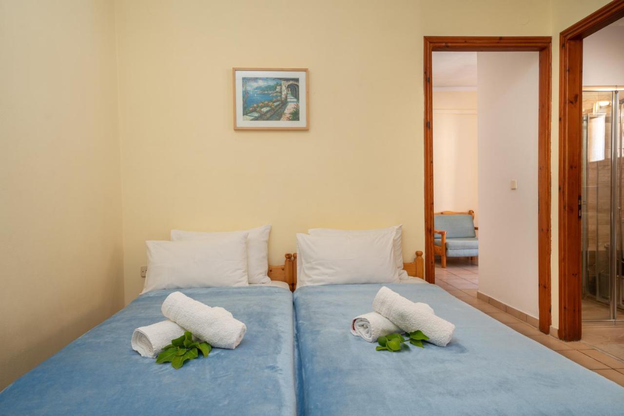 أيّا إفيميا Alexatos Studios & Apartments المظهر الخارجي الصورة