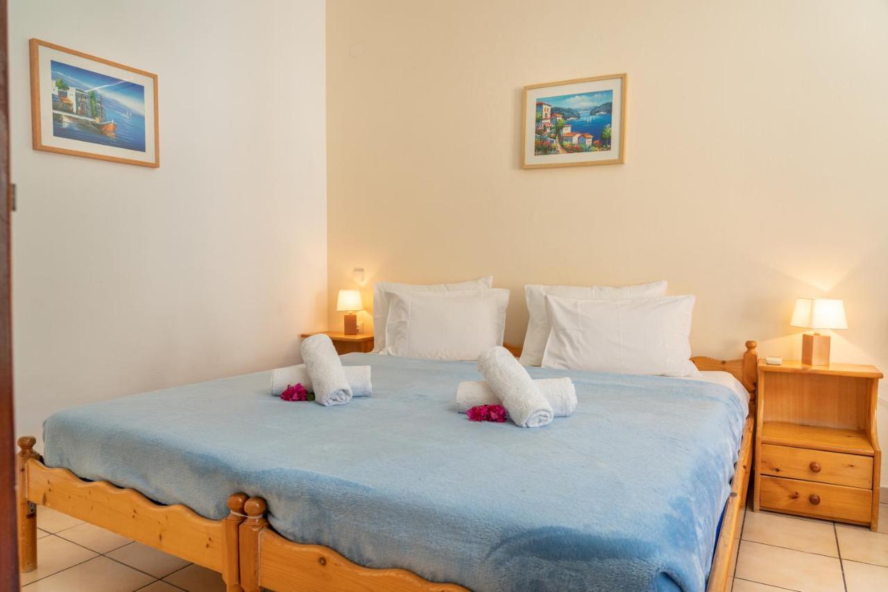 أيّا إفيميا Alexatos Studios & Apartments المظهر الخارجي الصورة