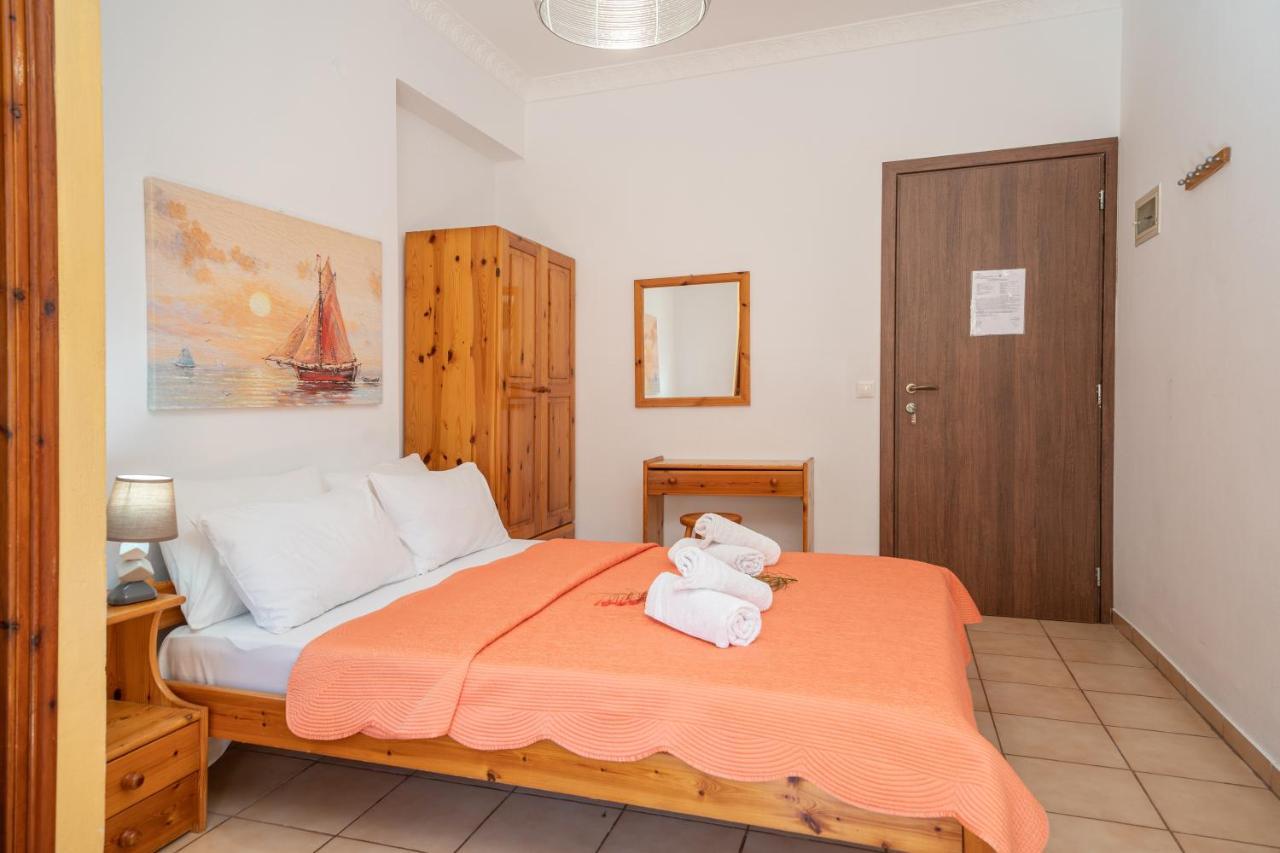 أيّا إفيميا Alexatos Studios & Apartments المظهر الخارجي الصورة