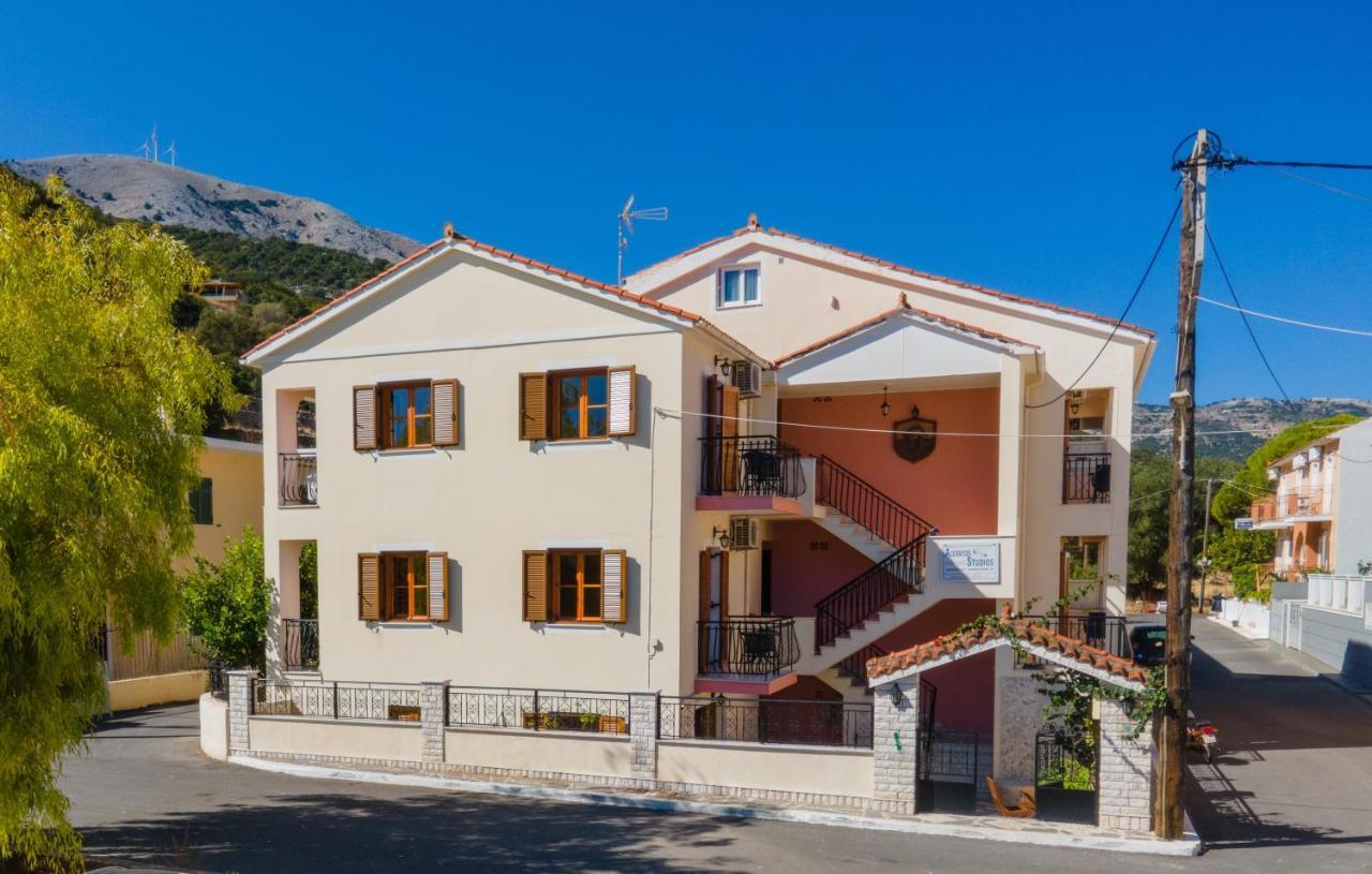 أيّا إفيميا Alexatos Studios & Apartments المظهر الخارجي الصورة